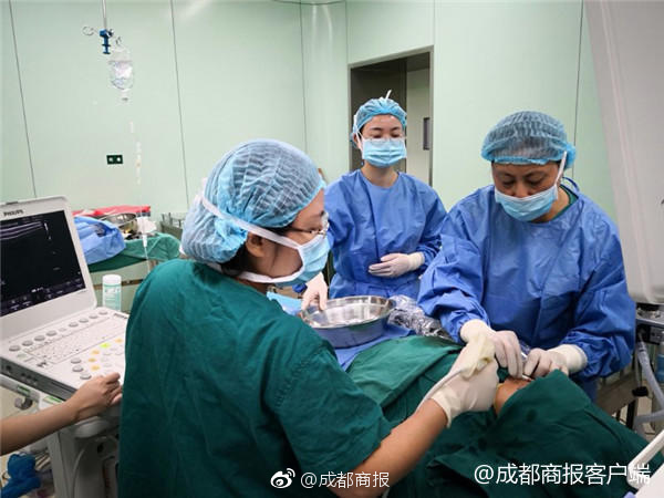 人民日报：中国经济展现强大活力和韧性的密码