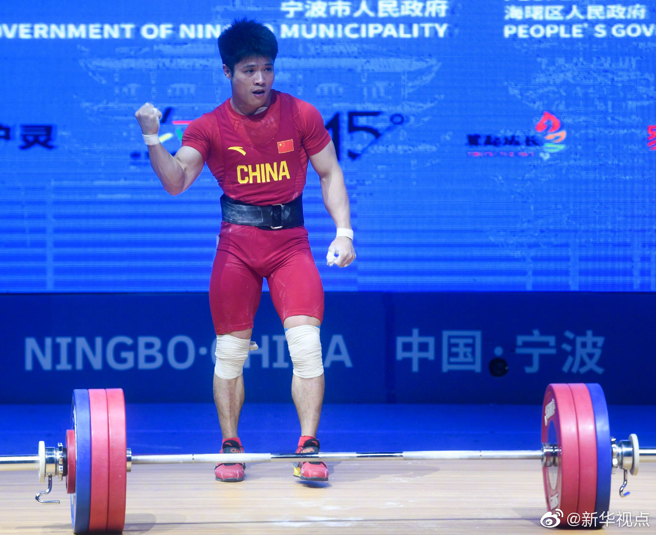 ″他们歧视我″!存款连续被拒,特朗普要″修理″银行