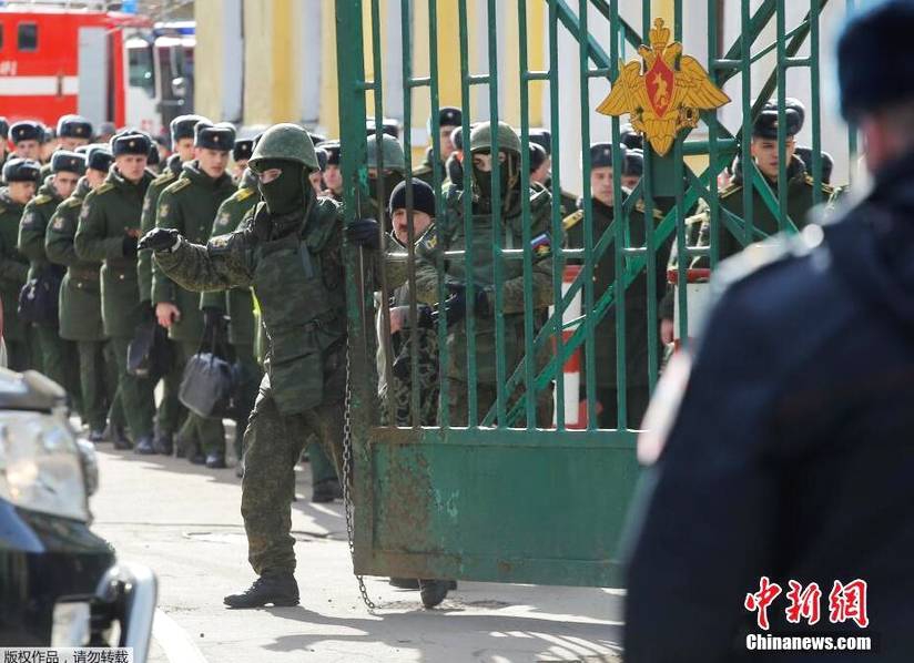 美政府停摆祸首是谁？民调显示大多人认为特朗普和共和党人负主要责任