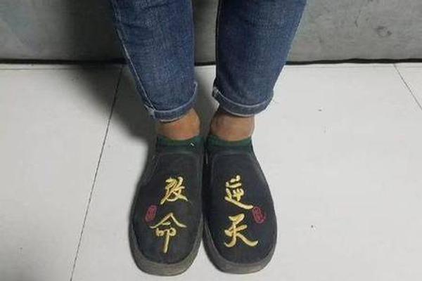 罗永浩宣布将测评市面在售预制菜，强调不会直播带货