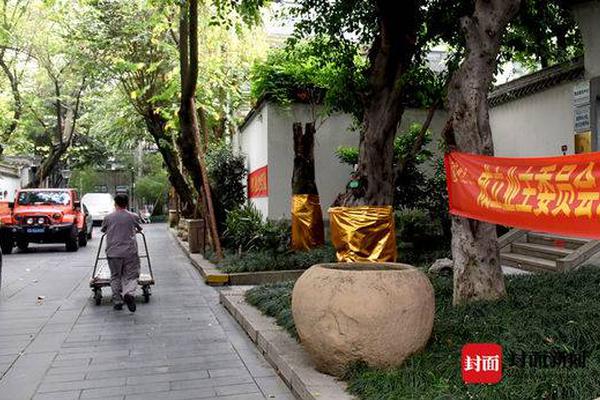 美国媒体：特朗普对两位秘书不满意 考虑进一步调整内阁