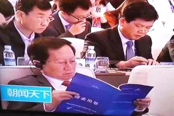 复苏的名创优品，能复刻“泡泡玛特”的ip之路吗？