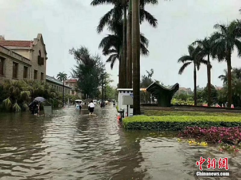 华尔街资深分析师yardeni敦促美联储放弃宽松倾向以免失去利率控制权